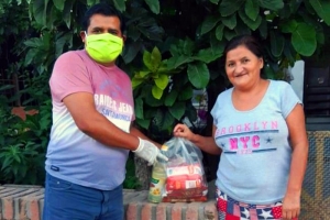 Familias de Rosario de R&iacute;o Grande, Pampichuela y Pampa Blanca recibieron unidades alimentarias con m&aacute;s productos