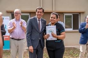 Sadir entreg&oacute; las llaves de sus nuevas viviendas a vecinos de Palma Sola