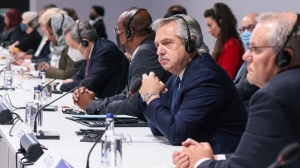 Fern&aacute;ndez, que disertar&aacute; en la COP 26, pide una transici&oacute;n hacia un "modelo sostenible"