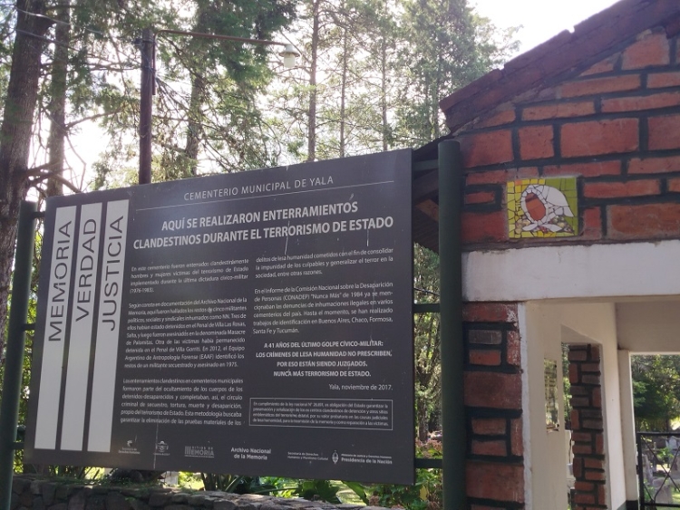 Laboratorio de la UNJu integra equipo de investigaci&oacute;n en cementerio de Yala