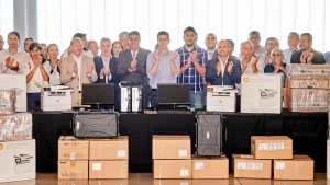 De Pedro anunci&oacute; en Chaco la descentralizaci&oacute;n de la f&aacute;brica de DNI y pasaportes