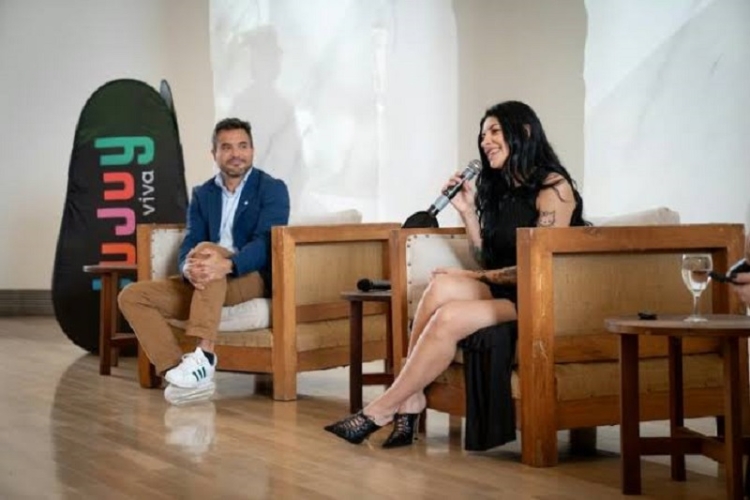 Cazzu vuelve a sus ra&iacute;ces con un show hist&oacute;rico en Jujuy y el estreno de "Jujuy Mujer"