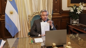Fern&aacute;ndez destac&oacute; la importancia de la producci&oacute;n de vacunas en Argentina