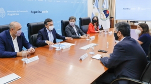 Naci&oacute;n y CABA acordaron trabajar para la "distribuci&oacute;n equitativa" de los fondos del transporte