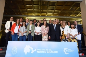 Haquim particip&oacute; del parlamento del norte grande en resistencia