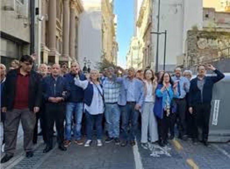 La Bancaria defini&oacute; un paro de 24 horas para el pr&oacute;ximo lunes: los motivos