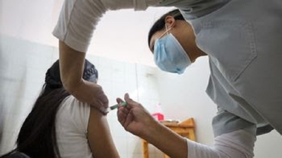 Implementan en Jujuy nuevo protocolo de aplicaci&oacute;n de la vacuna de VPH