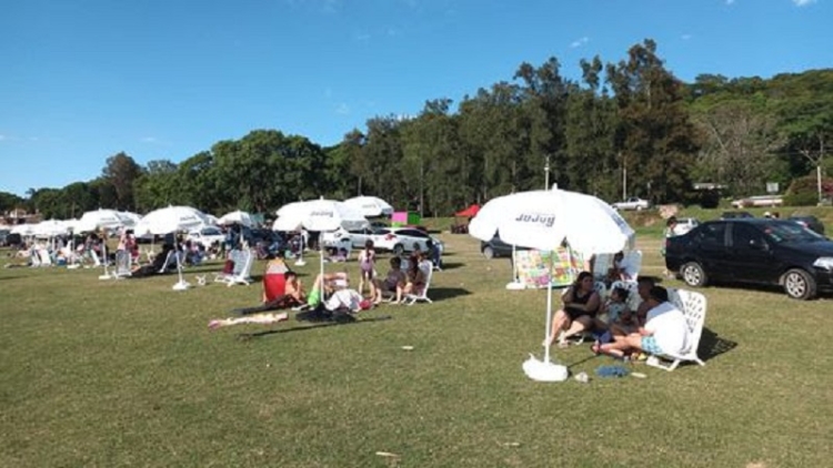 M&aacute;s de 4000 personas en el parador de La Ci&eacute;naga