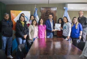 Entregaron reconocimiento a los profesionales de la salud del vacunatorio m&oacute;vil