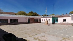 Eval&uacute;an condiciones de escuelas para avanzar en obras