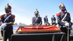 Recrearon la repatriaci&oacute;n del sable de San Mart&iacute;n, "s&iacute;mbolo de soberan&iacute;a e independencia"