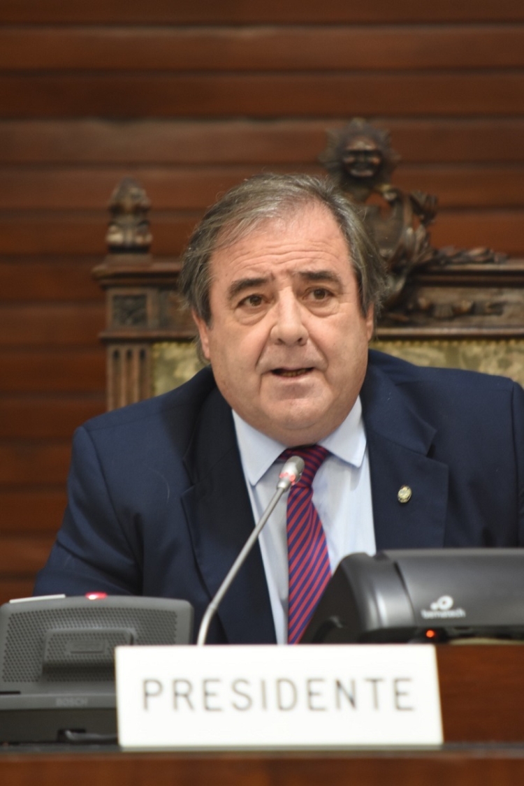 Bernis: &ldquo;Que los ministros vayan a la Legislatura tiene que ser algo natural&rdquo;
