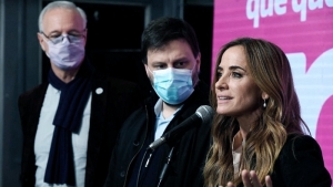 Tolosa Paz y Gollan desaf&iacute;an a la oposici&oacute;n a un debate p&uacute;blico antes de los comicios