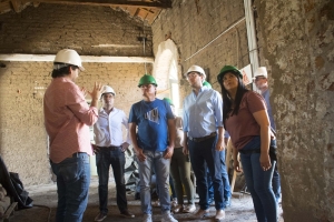 Recorrido de obra por el cabildo hist&oacute;rico