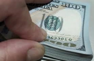 La UIF aument&oacute; el umbral para dep&oacute;sitos bancarios y adquisici&oacute;n de bienes