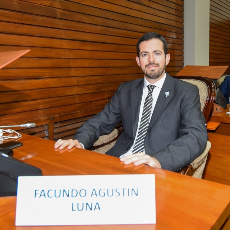 &ldquo;An&iacute;bal Fern&aacute;ndez tiene una actitud c&iacute;nica&rdquo;