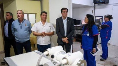 Sadir recorri&oacute; las obras que mejoran la infraestructura y los servicios del hospital Gallardo de Palpal&aacute;