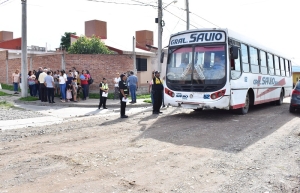 El intendente Rivarola habilit&oacute; nuevo recorrido de colectivos que beneficia a vecinos del b&deg; papa francisco