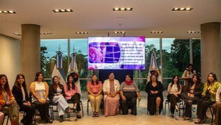 Entregaron diplomas de la Formaci&oacute;n Integral para el Empoderamiento de Mujeres