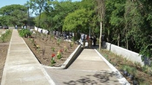 Las obras de la nueva plaza "Pe&ntilde;a El Algarrobo", en Alto la Vi&ntilde;a, fueron estrenadas