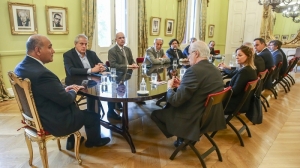 Manzur se reuni&oacute; con funcionarios para monitorear las obras p&uacute;blicas en marcha