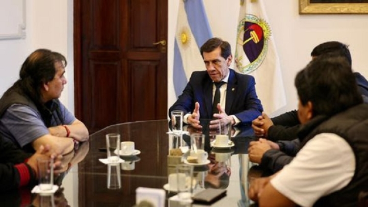 Sadir comprometi&oacute; obras y trabajo para el sector de la construcci&oacute;n