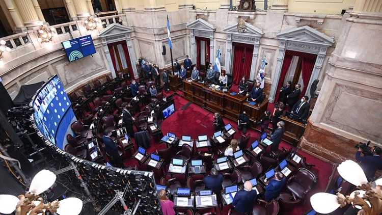 El Senado convirti&oacute; en ley la reforma del Impuesto a las Ganancias