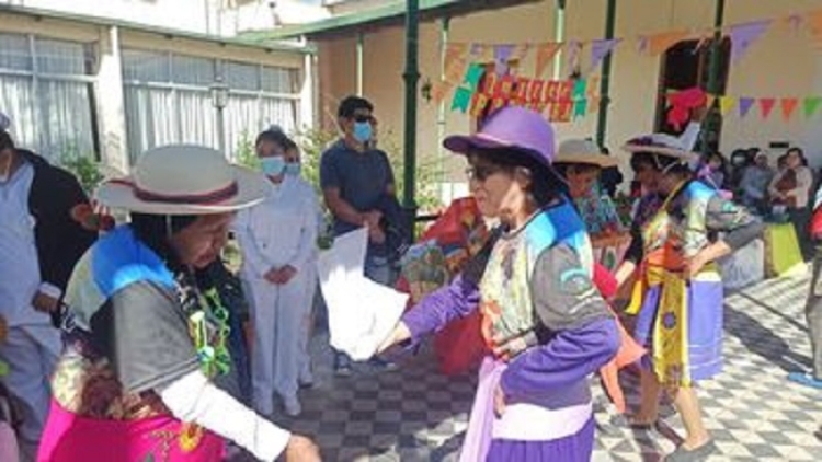 Instituto de Seguros de Jujuy realiz&oacute; jornada "Intercambiando Saberes" en el hogar San Antonio