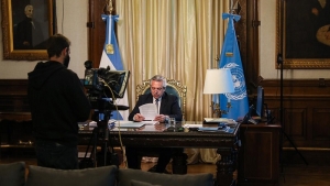 En su primer discurso ante la ONU, el Presidente llam&oacute; a "globalizar la solidaridad"