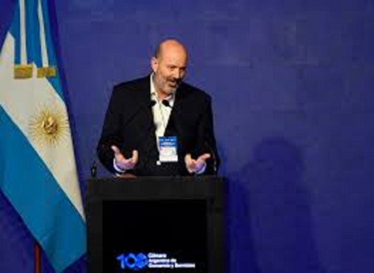 Sturzenegger anunci&oacute; nuevos pasos en la desregulaci&oacute;n del Estado
