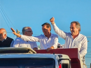 Multitudinaria caravana en San Pedro expres&oacute; apoyo a Carlos Sadir