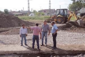 Con fondos municipales avanza el tramo final de la circunvalaci&oacute;n vial que conecta 12 barrios y la rp 1