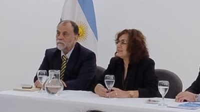 Anuncian readecuaci&oacute;n del cargo para m&aacute;s de 400 auxiliares docentes