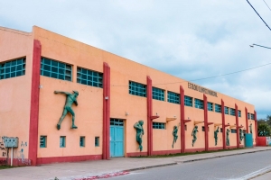 Cumplimos con las refacciones y mantenimiento en todos los polideportivos de la ciudad