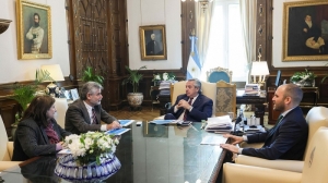 El Gobierno confirm&oacute; otra mejora salarial del 10% para los investigadores del Conicet