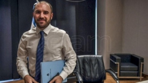 Guzm&aacute;n envi&oacute; al Congreso un proyecto para que la deuda externa requiera aval parlamentario
