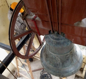 Infraestructura repar&oacute; la hist&oacute;rica campana de la Iglesia Catedral