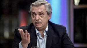 Fern&aacute;ndez llam&oacute; a cuidarse y "hacerse parte de los que seriamente asumen el riesgo"
