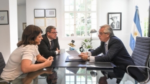 Alberto Fern&aacute;ndez present&oacute; a Diputados el pedido de juicio pol&iacute;tico a la Corte Suprema