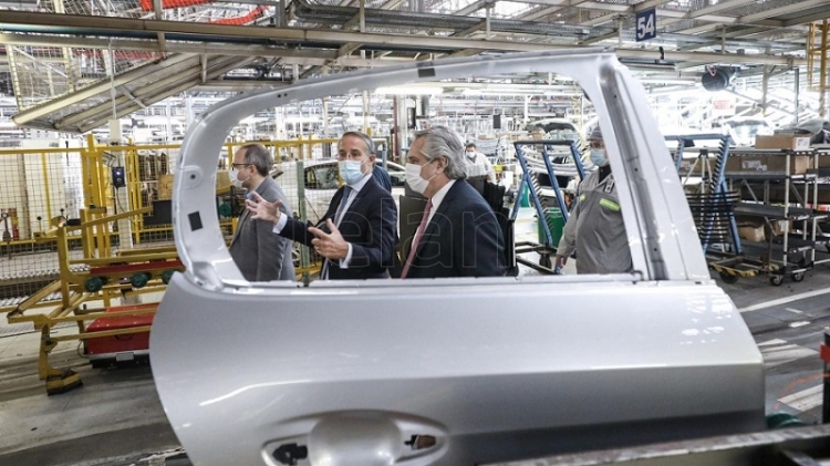 Las automotrices locales suman turnos de trabajo e incrementan el ritmo de producci&oacute;n