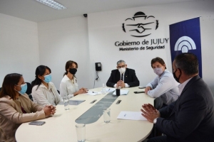 Convenio para implementar el sistema de pago electr&oacute;nico de documentos policiales