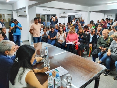 52 sindicatos y la c&uacute;pula de la CGT provincial se reunieron en la Sede del PJ y expresaron su apoyo a Sergio Massa