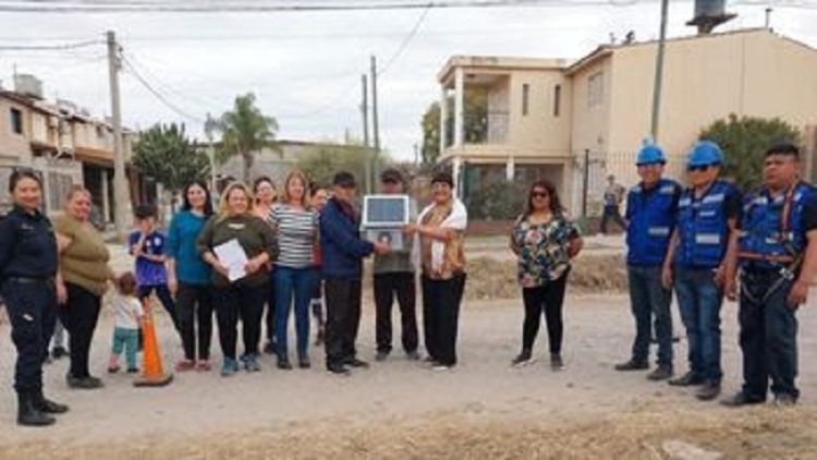 En los &uacute;ltimos meses se entregaron casi 300 alarmas comunitarias