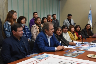 Bernis acompa&ntilde;&oacute; a vecinalistas juje&ntilde;os y destac&oacute; el rol de las entidades barriales