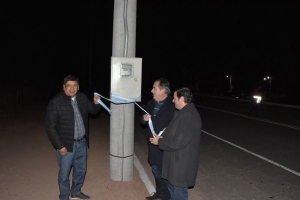En Puesto Viejo inauguraron obra de iluminaci&oacute;n p&uacute;blica sobre la Ruta N&deg; 53