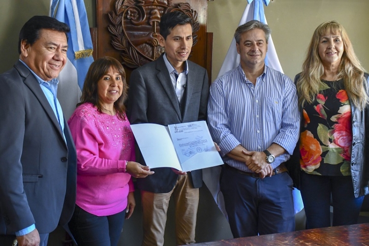 Concejales declararon de Inter&eacute;s Municipal al emprendimiento &ldquo;Tacita de Plata Joyas&rdquo;