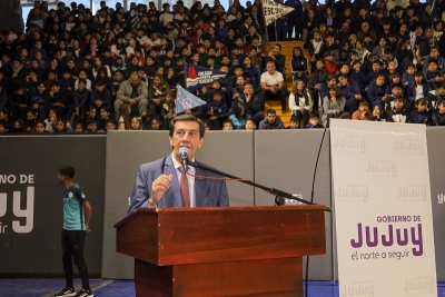 Sadir a participantes de los Juegos Escolares: &ldquo;que se diviertan y hagan muchos amigos para toda la vida&rdquo;