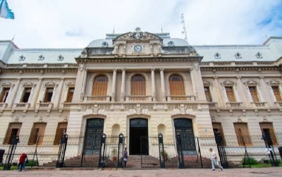 El gobernador rechaz&oacute; la propuesta de derogar la Ley de Precio Uniforme del Libro