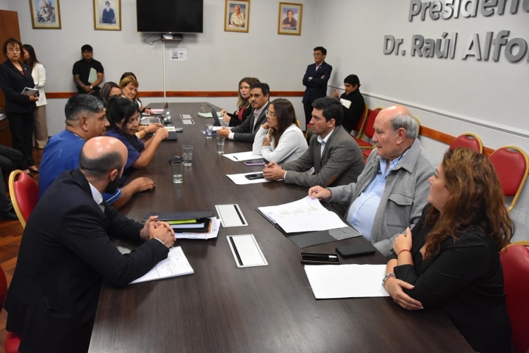 La Comisi&oacute;n de Salud P&uacute;blica recibi&oacute; al Centro Regional de Hemoterapia