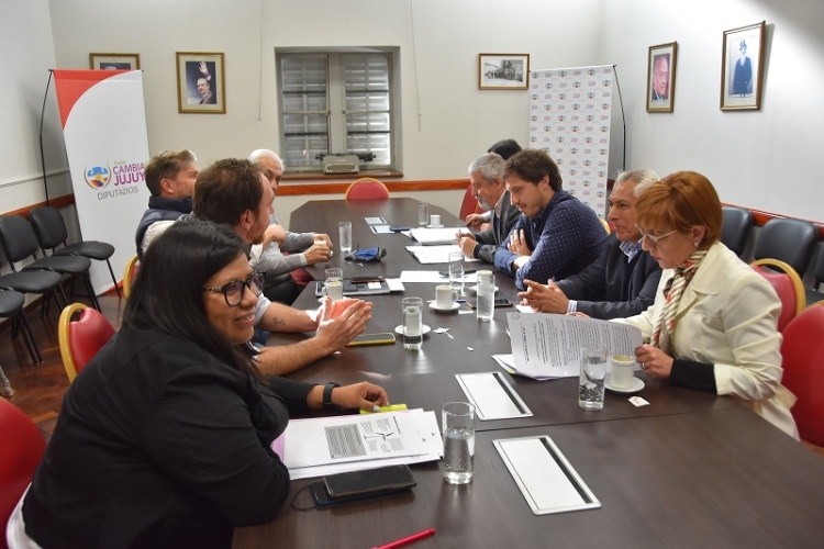 Las Comisiones de Econom&iacute;a y Finanzas emiti&oacute; despacho para proyecto de ley comercializaci&oacute;n de las reducciones de emisiones provinciales de carbono